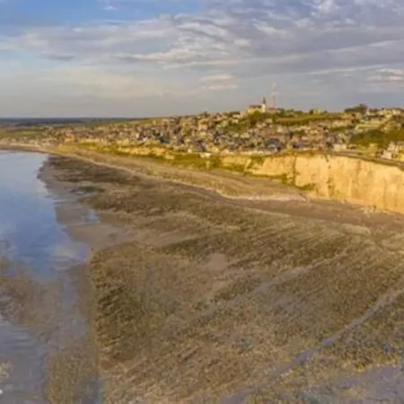 Casa de Férias La Baigneuse Maison Avec Jardinet Et Parking Privé, à 200 M