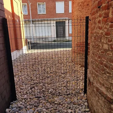 La Baigneuse Maison Avec Jardinet Et Parking Privé, à 200 M Casa de Férias *