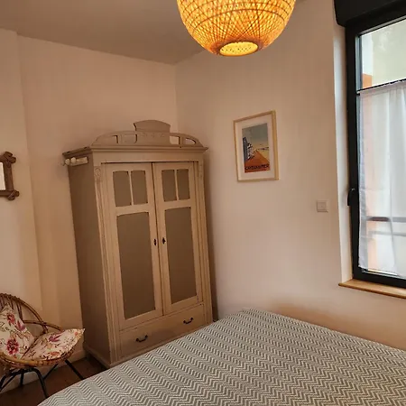 La Baigneuse Maison Avec Jardinet Et Parking Privé, à 200 M Casa de Férias *