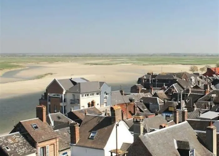 Hébergement de vacances La Baigneuse Maison Avec Jardinet Et Parking Privé, à 200 M