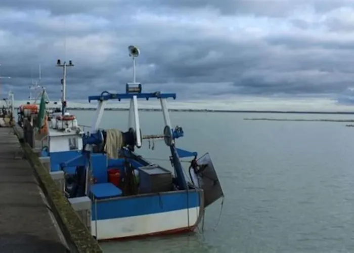 La Baigneuse Maison Avec Jardinet Et Parking Privé, à 200 M Cayeux-sur-Mer