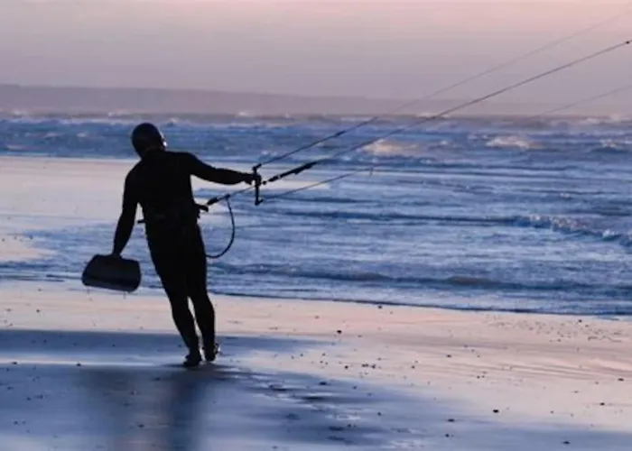 Hébergement de vacances La Baigneuse Maison Avec Jardinet Et Parking Privé, à 200 M