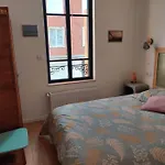 La Baigneuse Maison Avec Jardinet Et Parking Prive, A 200 M