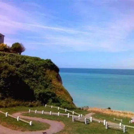 La Baigneuse Maison Avec Jardinet Et Parking Prive, A 200 M Cayeux-sur-Mer